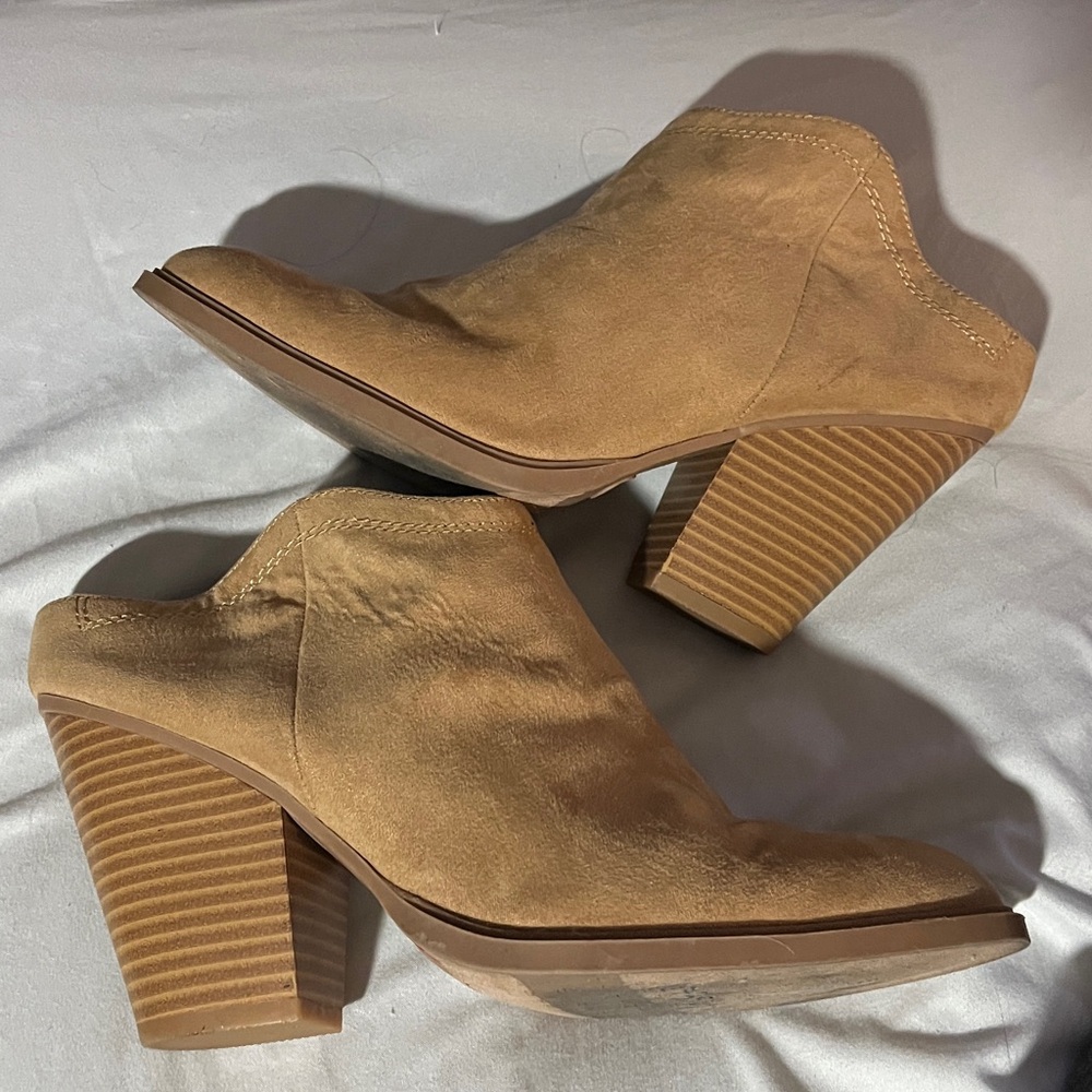 DV by Dolce Vita Tan Mules